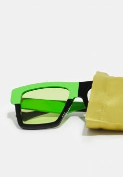 Gucci UNISEX - Sonnenbrille - Black/green -Günstiges Gucci || Knirps Geschäft 09c7ec07c9414afb9684995605cb6090