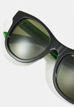 Gucci UNISEX - Sonnenbrille - Black/green -Günstiges Gucci || Knirps Geschäft 0b77c3bcaf4c4911b064e5ddf3a1d7cb
