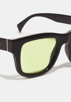 Gucci UNISEX - Sonnenbrille - Black/green -Günstiges Gucci || Knirps Geschäft 569350047a124512b567ac9c8f8ccc1d