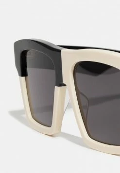 Gucci UNISEX - Sonnenbrille - White/grey -Günstiges Gucci || Knirps Geschäft 73c1947e6818427f94f16412abba09aa