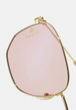 Gucci - Damen BLUE & BEYOND - BLUE LIGHT - PHOTOCHROMIC LENS - Sonnenbrille - Gold/gold/pink 9 Gucci - Damen BLUE & BEYOND - BLUE LIGHT - PHOTOCHROMIC LENS - Sonnenbrille - Gold/gold/pink -Günstiges Gucci || Knirps Geschäft 7996d09228314304a89ac296829d95c1