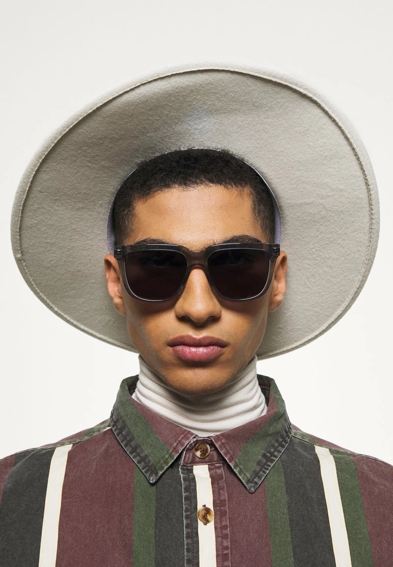 Gucci UNISEX - Sonnenbrille - Grey/black Smoke 3 Gucci UNISEX - Sonnenbrille - Grey/black Smoke