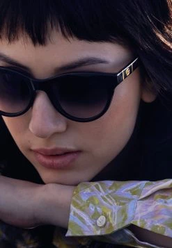 Gucci Sonnenbrille - Black/grey - Damen -Günstiges Gucci || Knirps Geschäft 8906226ab6da42b699bff0544848f7bf