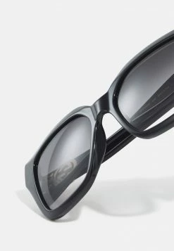 Gucci - Damen Sonnenbrille - Black 10 Gucci - Damen Sonnenbrille - Black -Günstiges Gucci || Knirps Geschäft af264beee6ba4b2a82fc7b7864878555