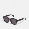 Gucci UNISEX - Sonnenbrille - Black/black/grey -Günstiges Gucci || Knirps Geschäft c88c694e4f444f09aa8122b938f7a3a7